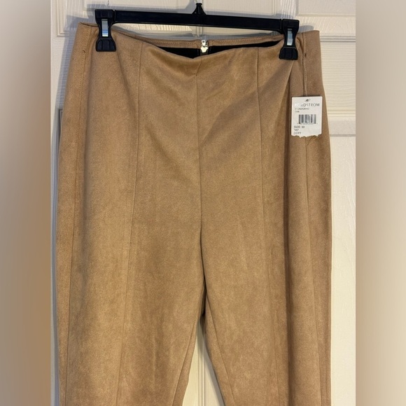 Blank NYC‎ Faux Suede Skinny Leggings With Zippers Size 30 NWT - Picture 3 of 12